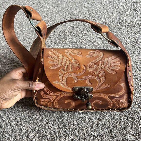Beautiful Well Made Leather Shoulder Bag Hand TOOLED Dragon Flower Brown Small - Picture 2 of 14